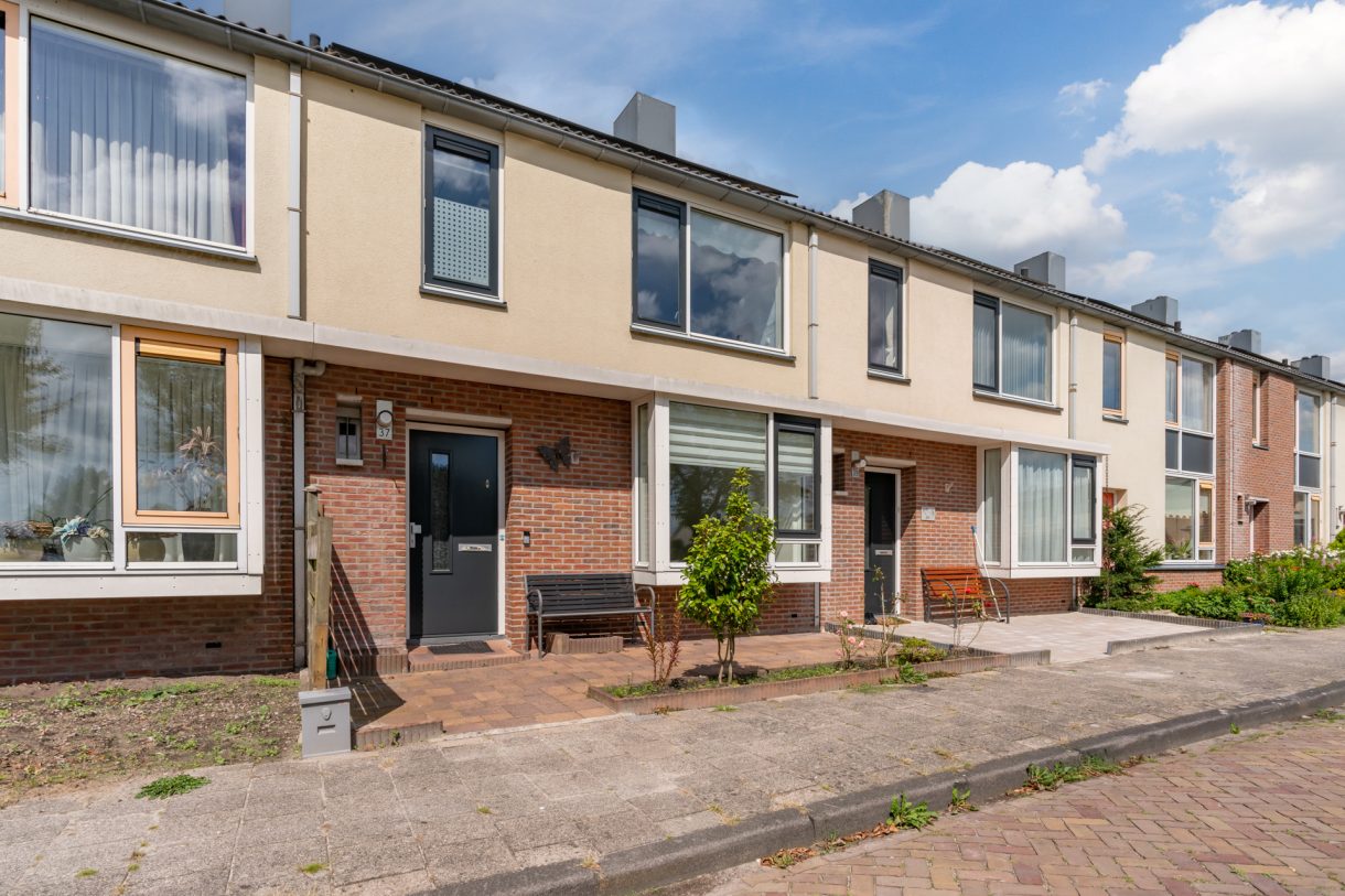 Te koop: Foto Woonhuis aan de De Vink 37 in Hoogeveen