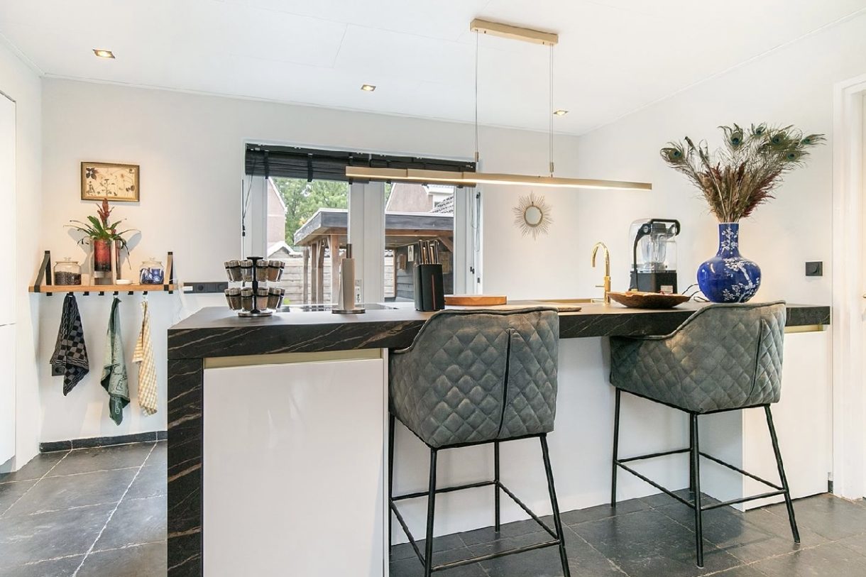 Te koop: Foto Woonhuis aan de Kerkweg 9 in Tiendeveen