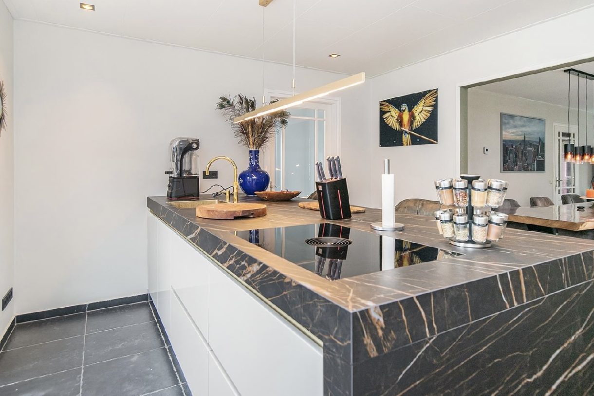 Te koop: Foto Woonhuis aan de Kerkweg 9 in Tiendeveen