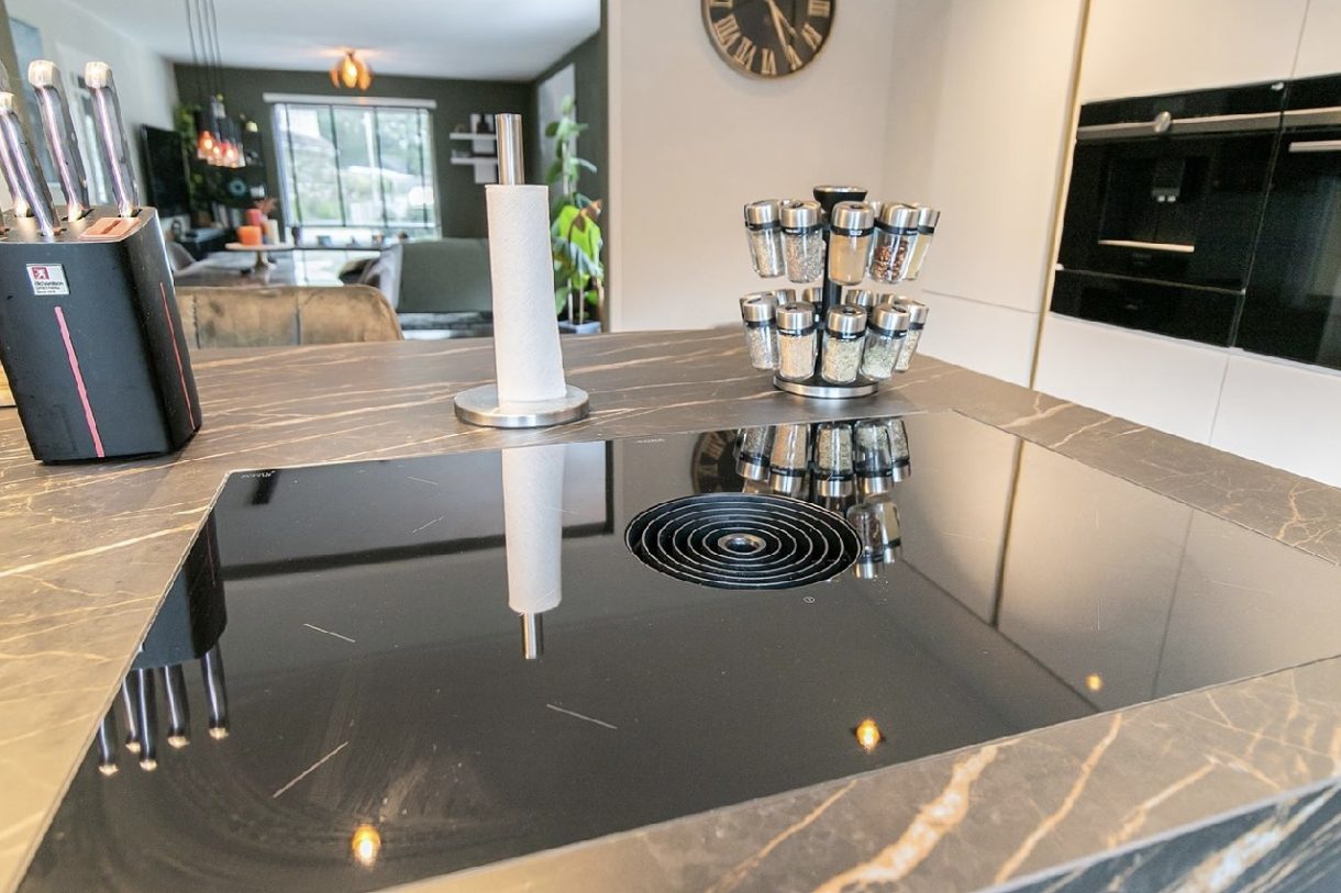 Te koop: Foto Woonhuis aan de Kerkweg 9 in Tiendeveen