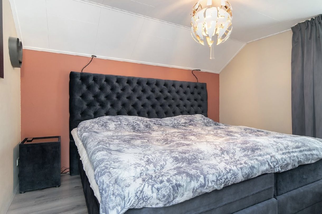 Te koop: Foto Woonhuis aan de Kerkweg 9 in Tiendeveen