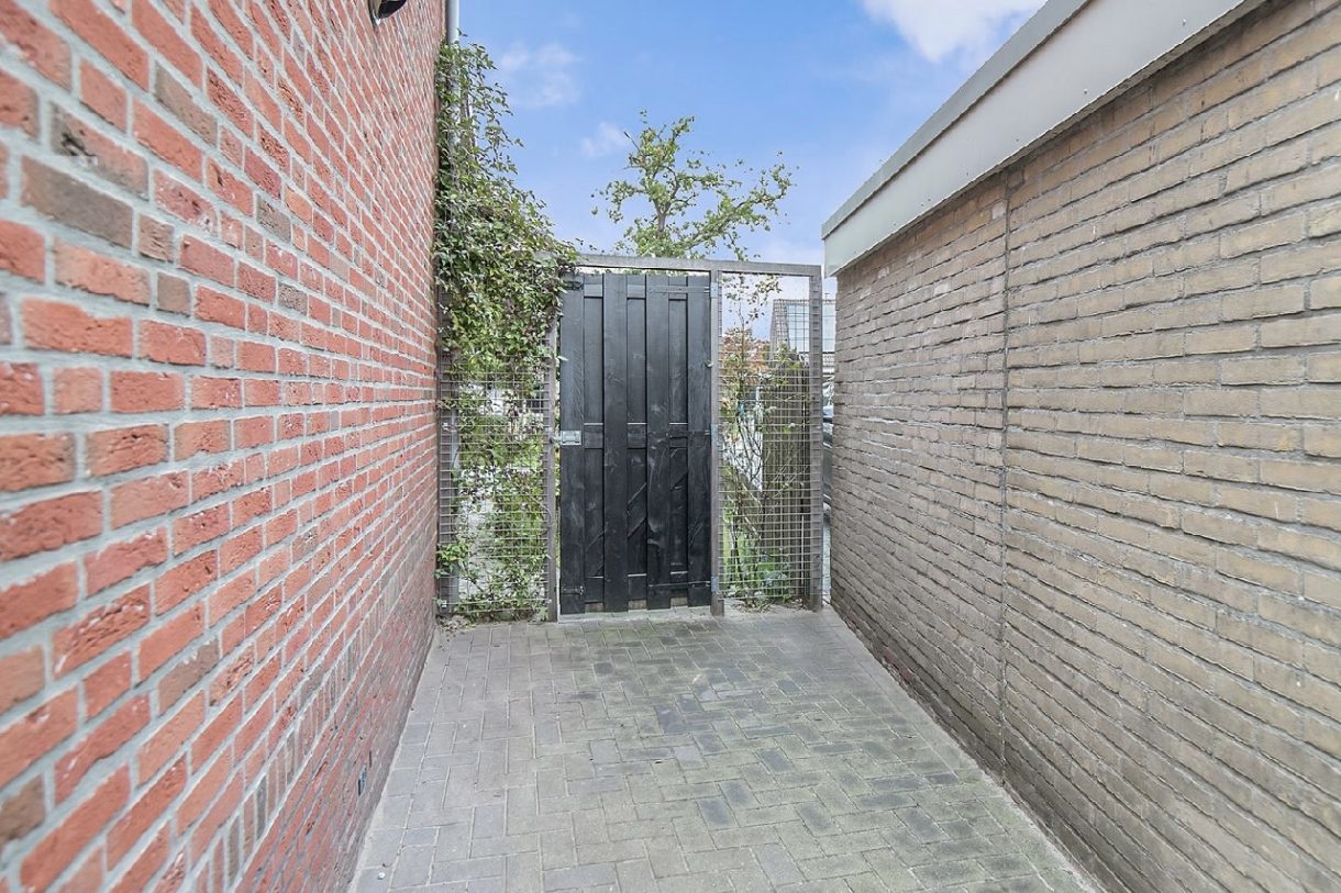 Te koop: Foto Woonhuis aan de Kerkweg 9 in Tiendeveen