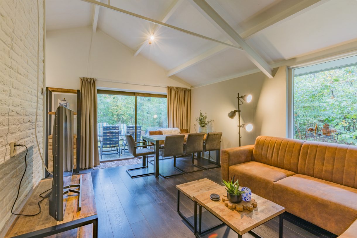 Te koop: Foto Woonhuis aan de Oshaarseweg 24-93 in Echten