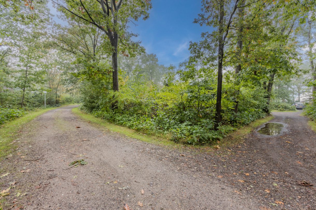 Te koop: Foto Woonhuis aan de Oshaarseweg 24-93 in Echten