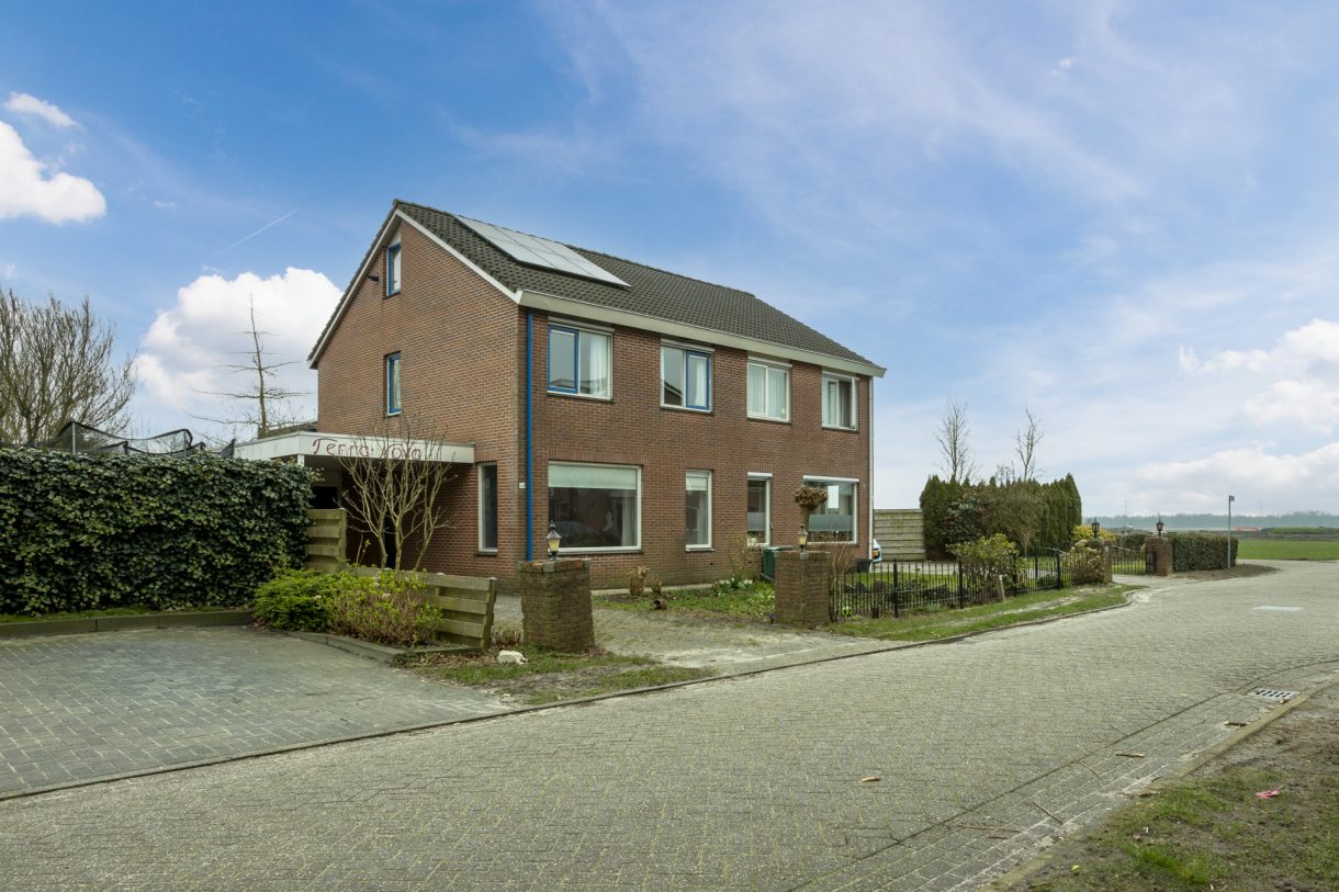 Te koop: Foto Woonhuis aan de Veenbes 44 in Nieuwlande