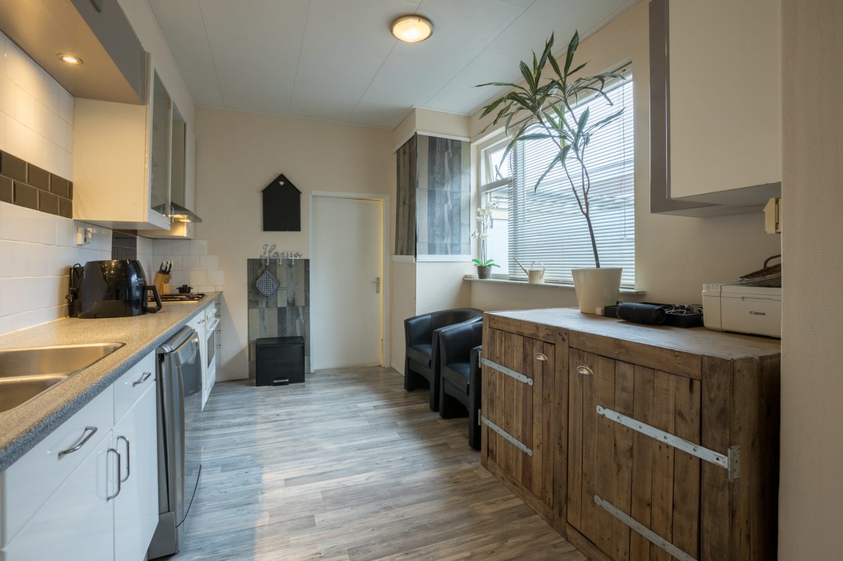 Te koop: Foto Woonhuis aan de De Vos van Steenwijklaan 72 in Hoogeveen