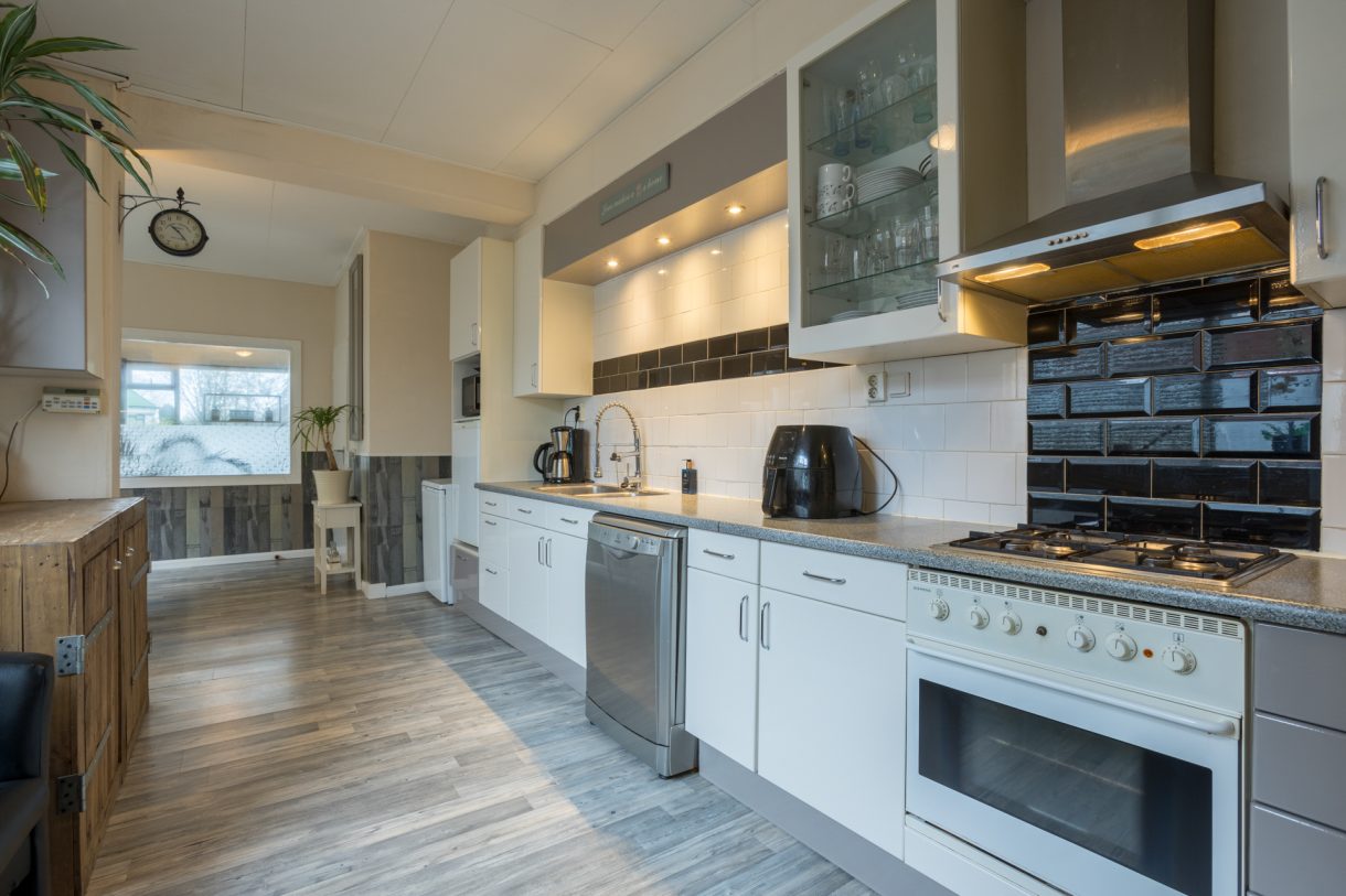 Te koop: Foto Woonhuis aan de De Vos van Steenwijklaan 72 in Hoogeveen