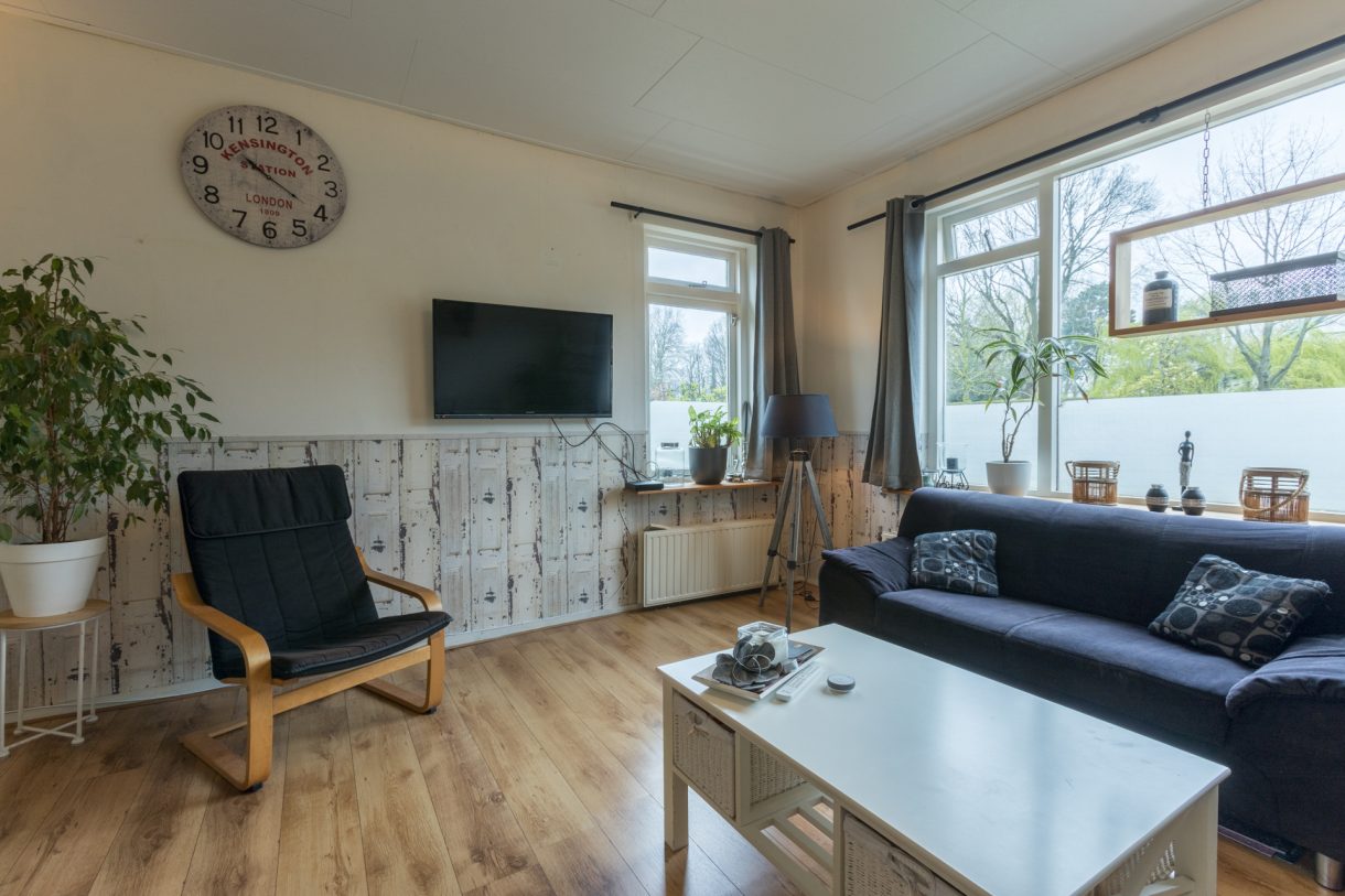 Te koop: Foto Woonhuis aan de De Vos van Steenwijklaan 72 in Hoogeveen