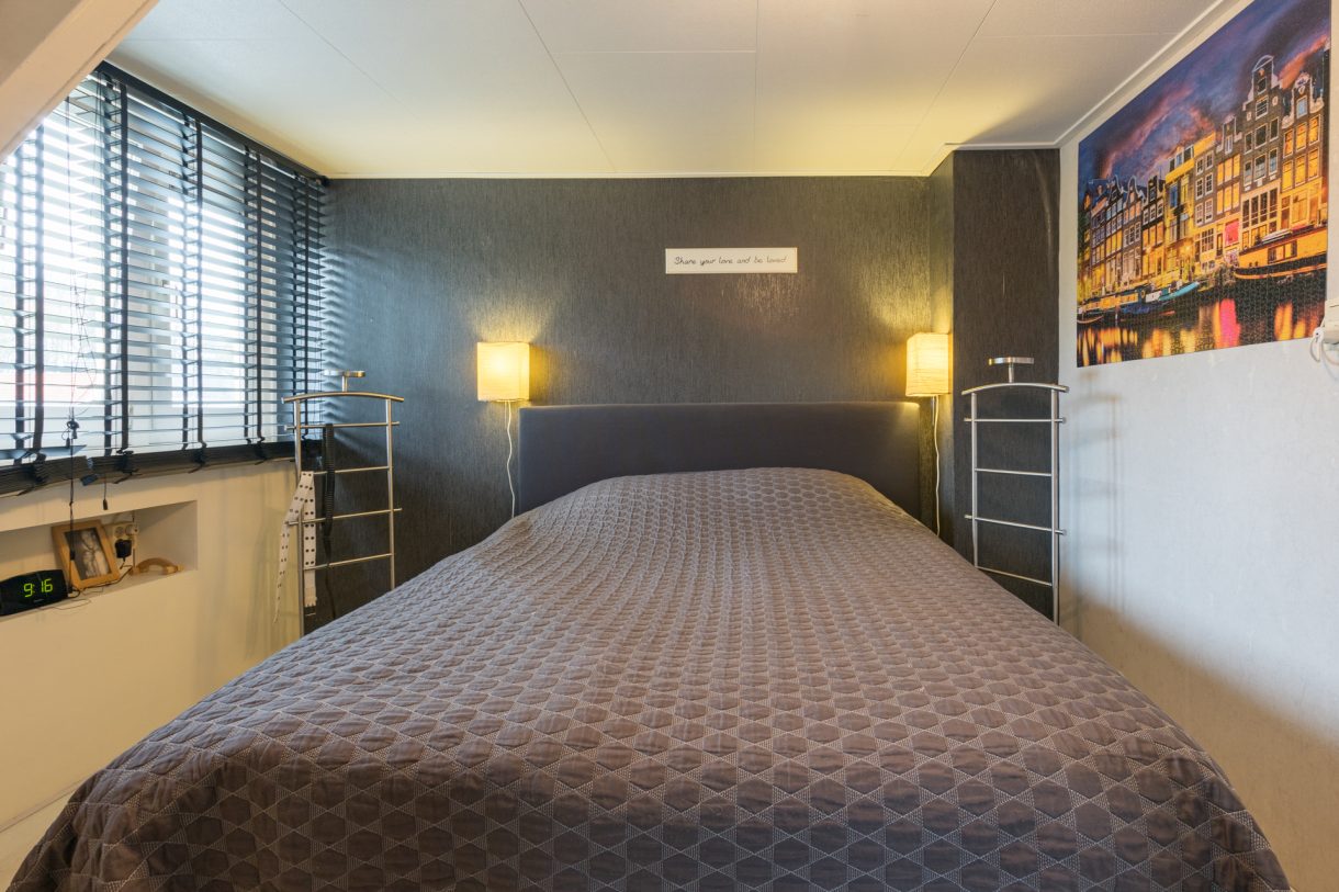 Te koop: Foto Woonhuis aan de De Vos van Steenwijklaan 72 in Hoogeveen