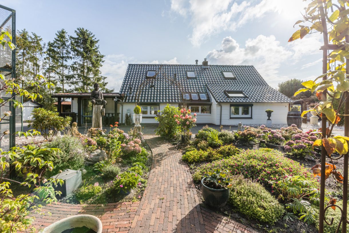 Te koop: Foto Woonhuis aan de Luchiesweg 4 in Geesbrug