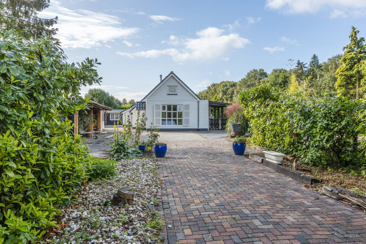 Te koop: Foto Woonhuis aan de Luchiesweg 4 in Geesbrug