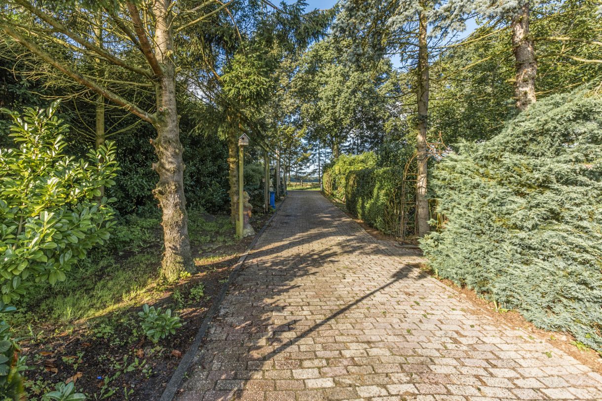 Te koop: Foto Woonhuis aan de Luchiesweg 4 in Geesbrug