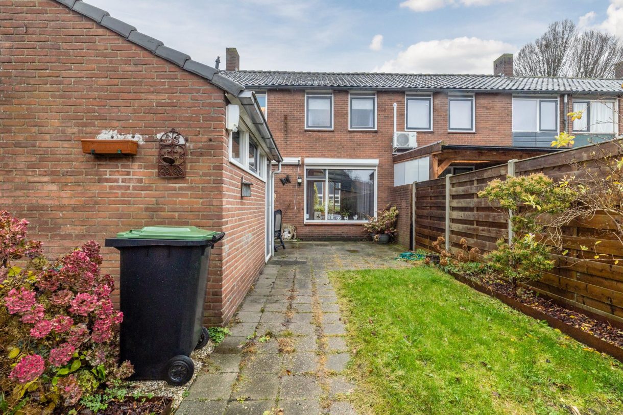 Te koop: Foto Woonhuis aan de van Limburg Stirumstraat 24 in Coevorden