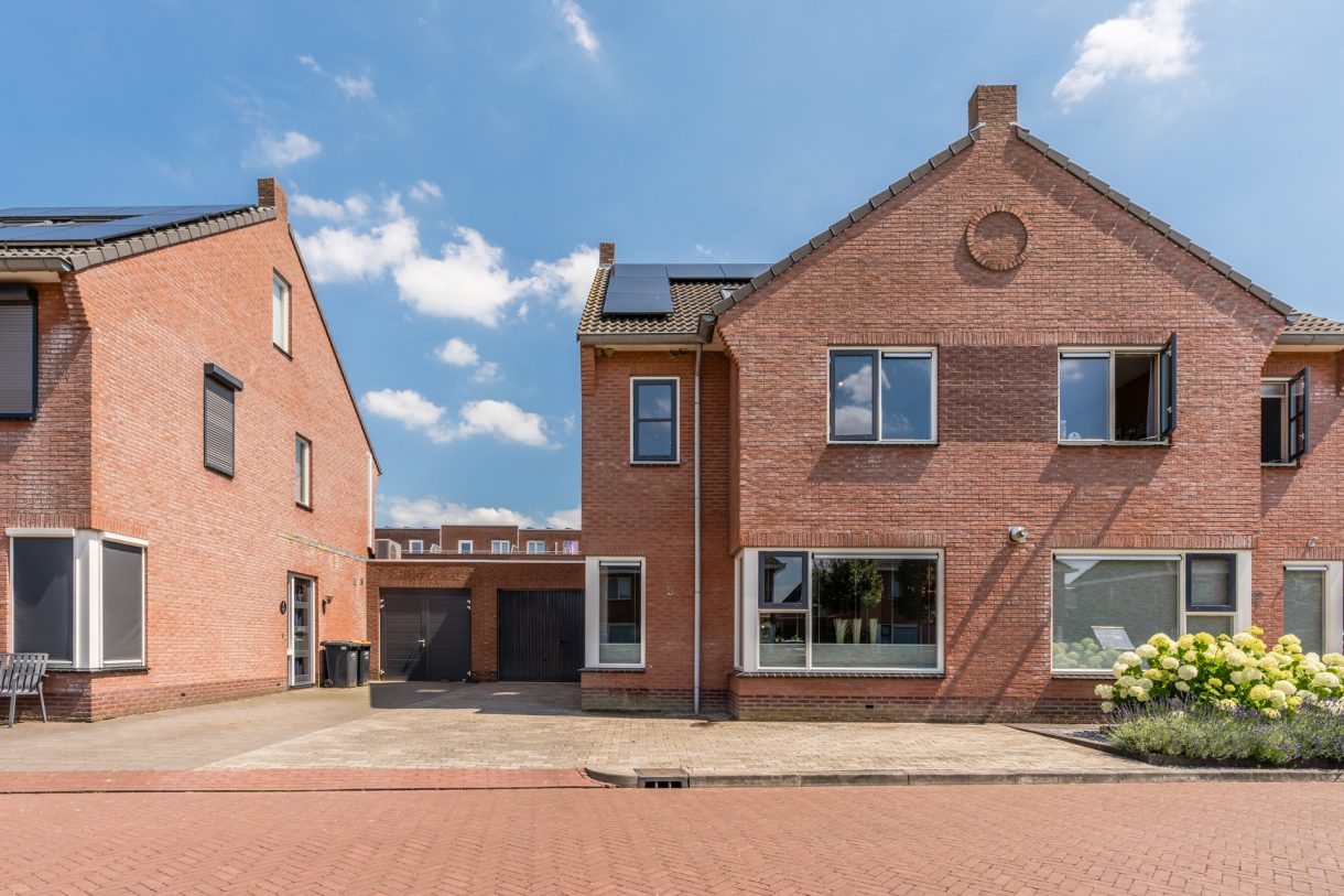 Te koop: Foto Woonhuis aan de Sleedoornpage 9 in Hoogeveen