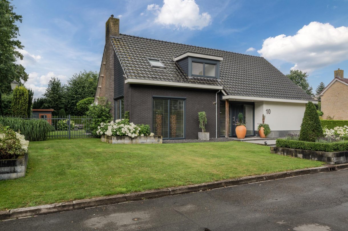 Te koop: Foto Woonhuis aan de Berkenlaan 10 in Hoogeveen