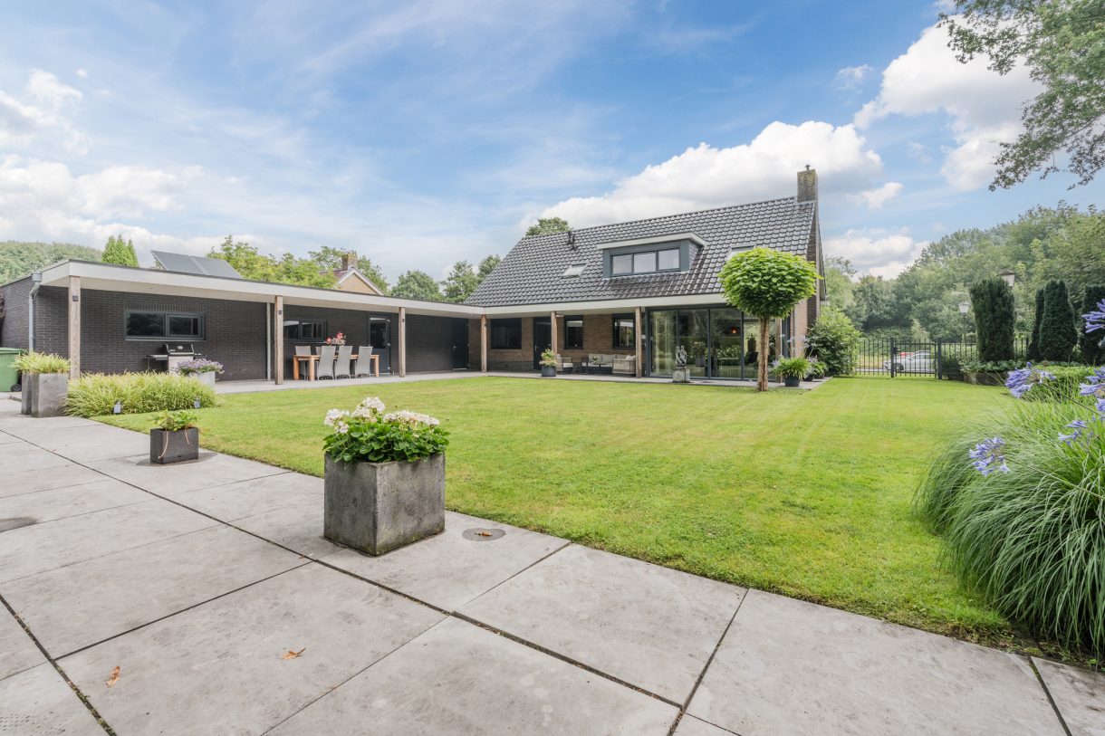 Te koop: Foto Woonhuis aan de Berkenlaan 10 in Hoogeveen