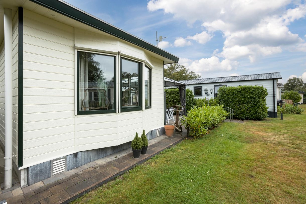 Te koop: Foto Woonhuis aan de Oshaarseweg 24-669 in Echten