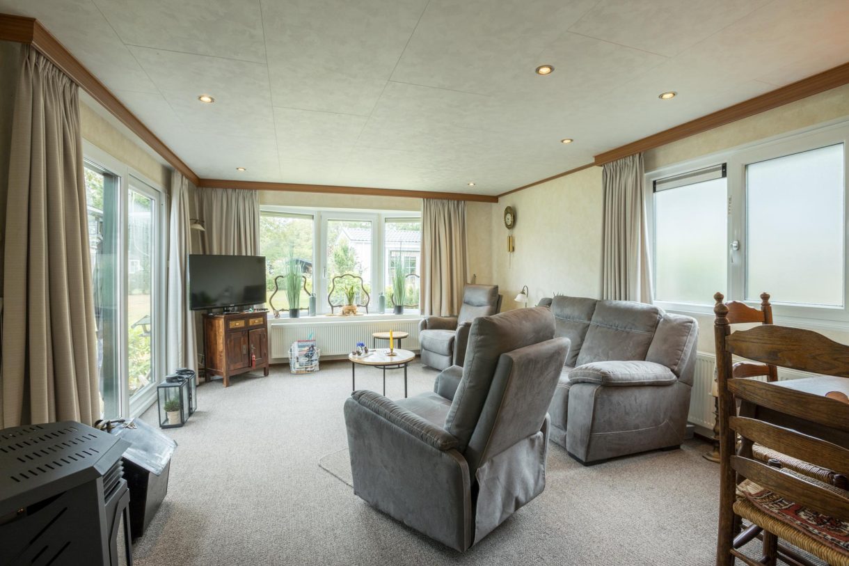 Te koop: Foto Woonhuis aan de Oshaarseweg 24-669 in Echten