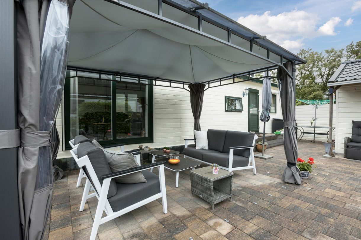 Te koop: Foto Woonhuis aan de Oshaarseweg 24-669 in Echten