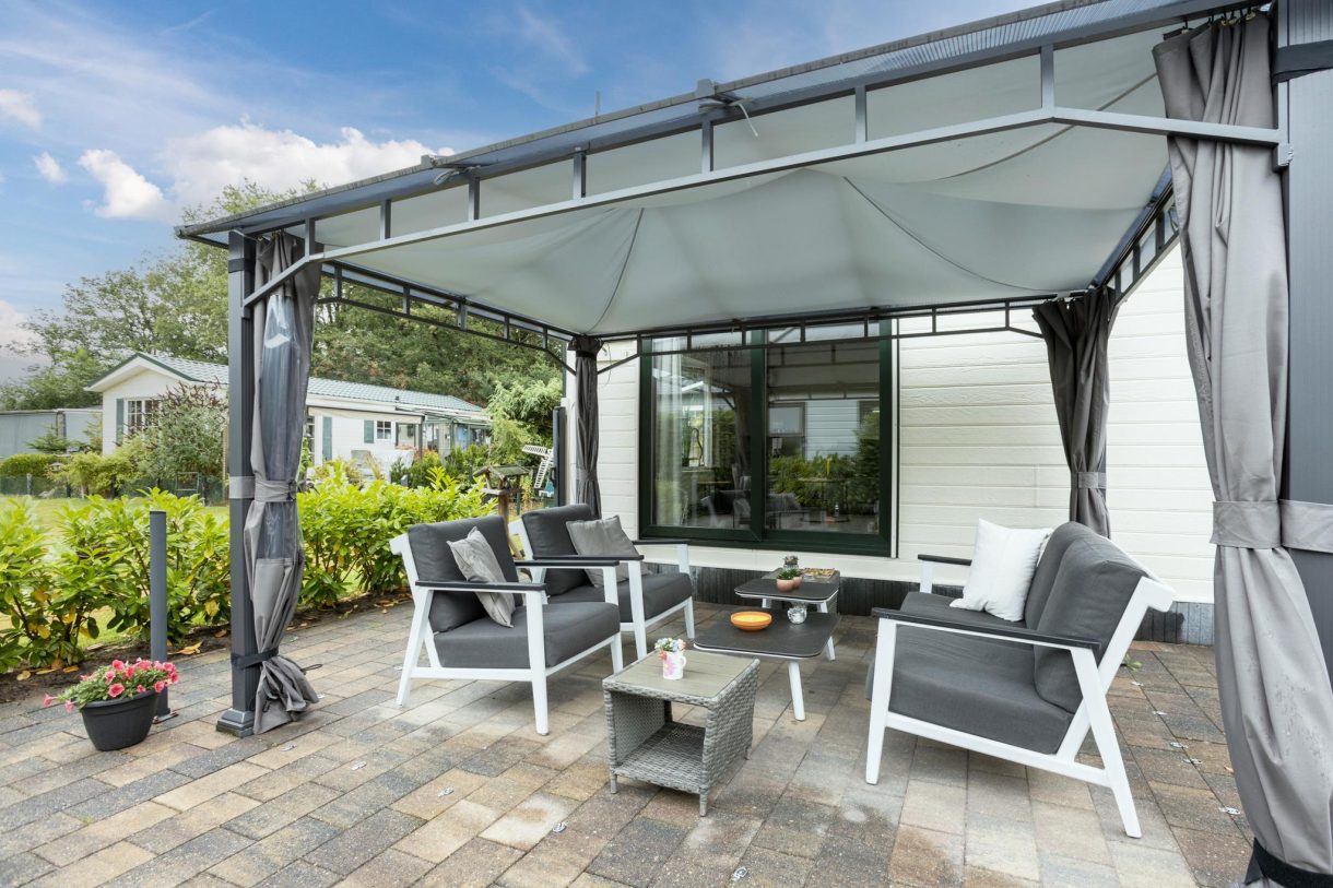 Te koop: Foto Woonhuis aan de Oshaarseweg 24-669 in Echten