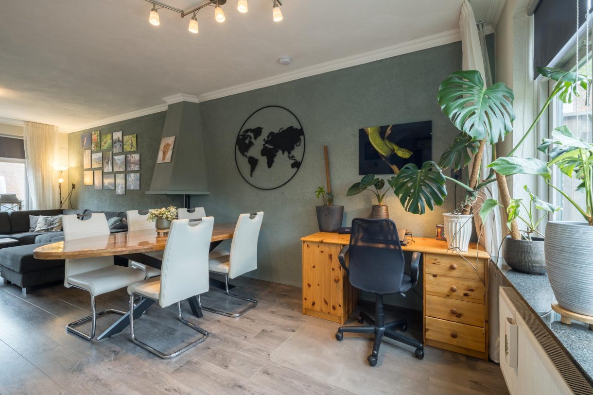 Te koop: Foto Woonhuis aan de J van der Veenstraat 5 in Hoogeveen