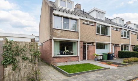 koop  Hoogeveen  Ruysdaelstraat 1 – Hoofdfoto