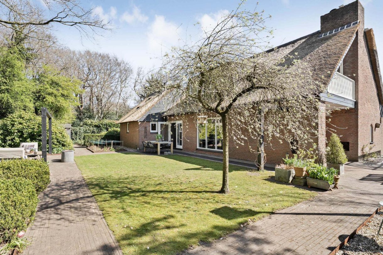 Te koop: Foto Woonhuis aan de Het Lage Holt 10 in Hoogeveen