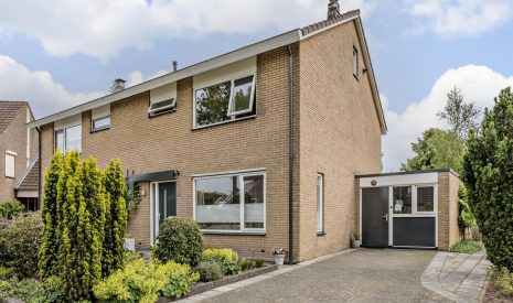 koop  Hoogeveen  Klaverkamp 81 – Hoofdfoto