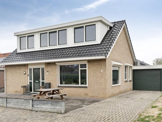 Hoofdfoto van Nieuwlande Julianalaan 1