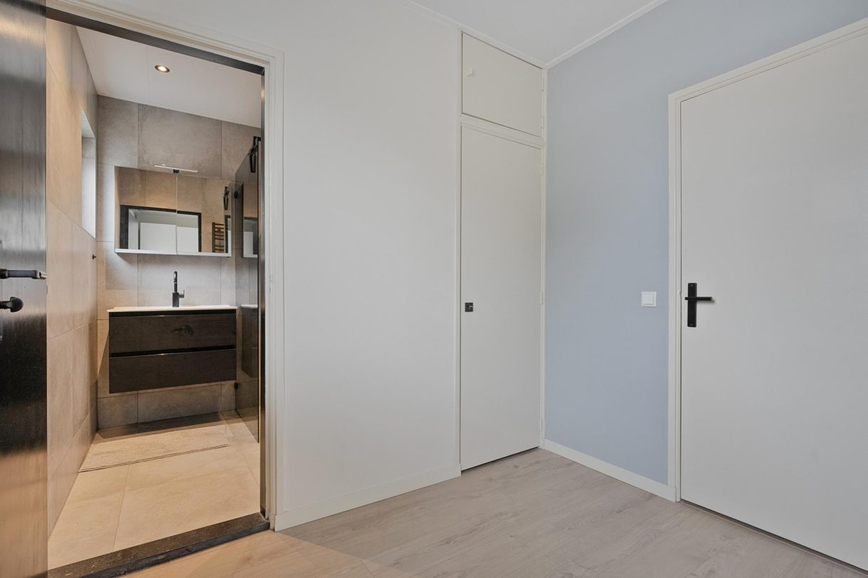 Te koop: Foto Woonhuis aan de Julianalaan 1 in Nieuwlande