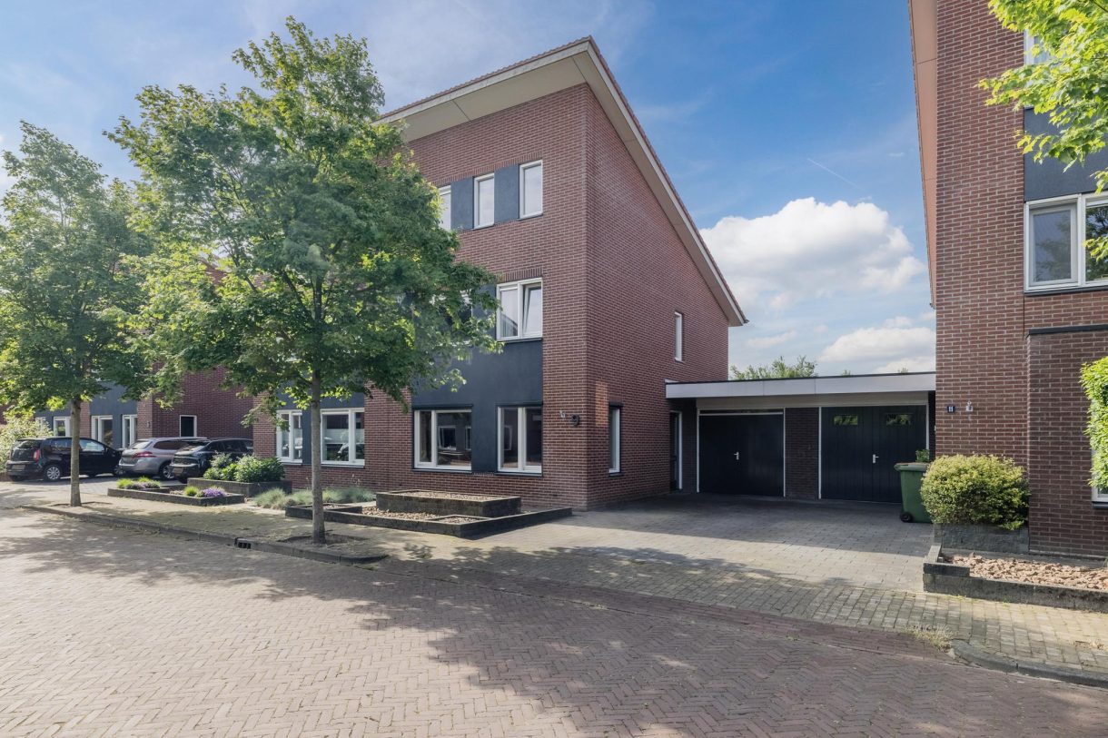 Te koop: Foto Woonhuis aan de Kommavlinder 9 in Hoogeveen