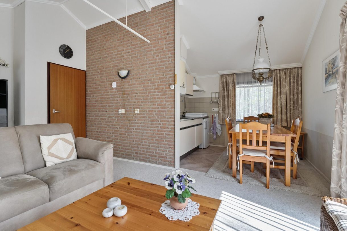 Te koop: Foto Woonhuis aan de Oshaarseweg 24-117 in Echten