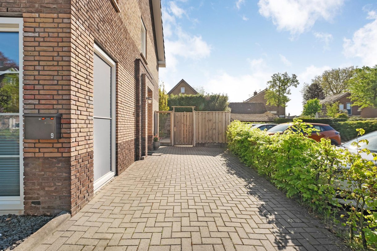 Te koop: Foto Woonhuis aan de De Waag 9 in Veeningen