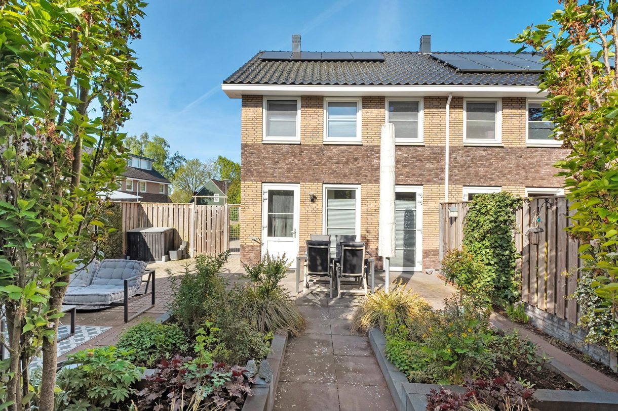 Te koop: Foto Woonhuis aan de De Waag 9 in Veeningen