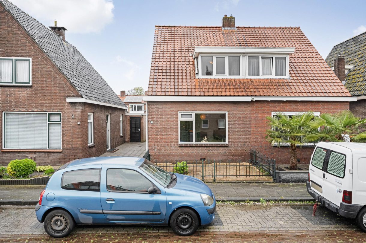 Te koop: Foto Woonhuis aan de Albert Rozemanstraat 42 in Hoogeveen
