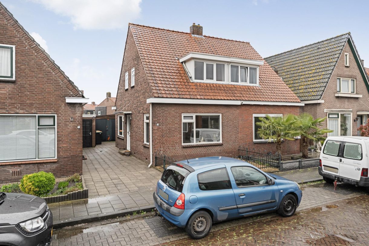 Te koop: Foto Woonhuis aan de Albert Rozemanstraat 42 in Hoogeveen