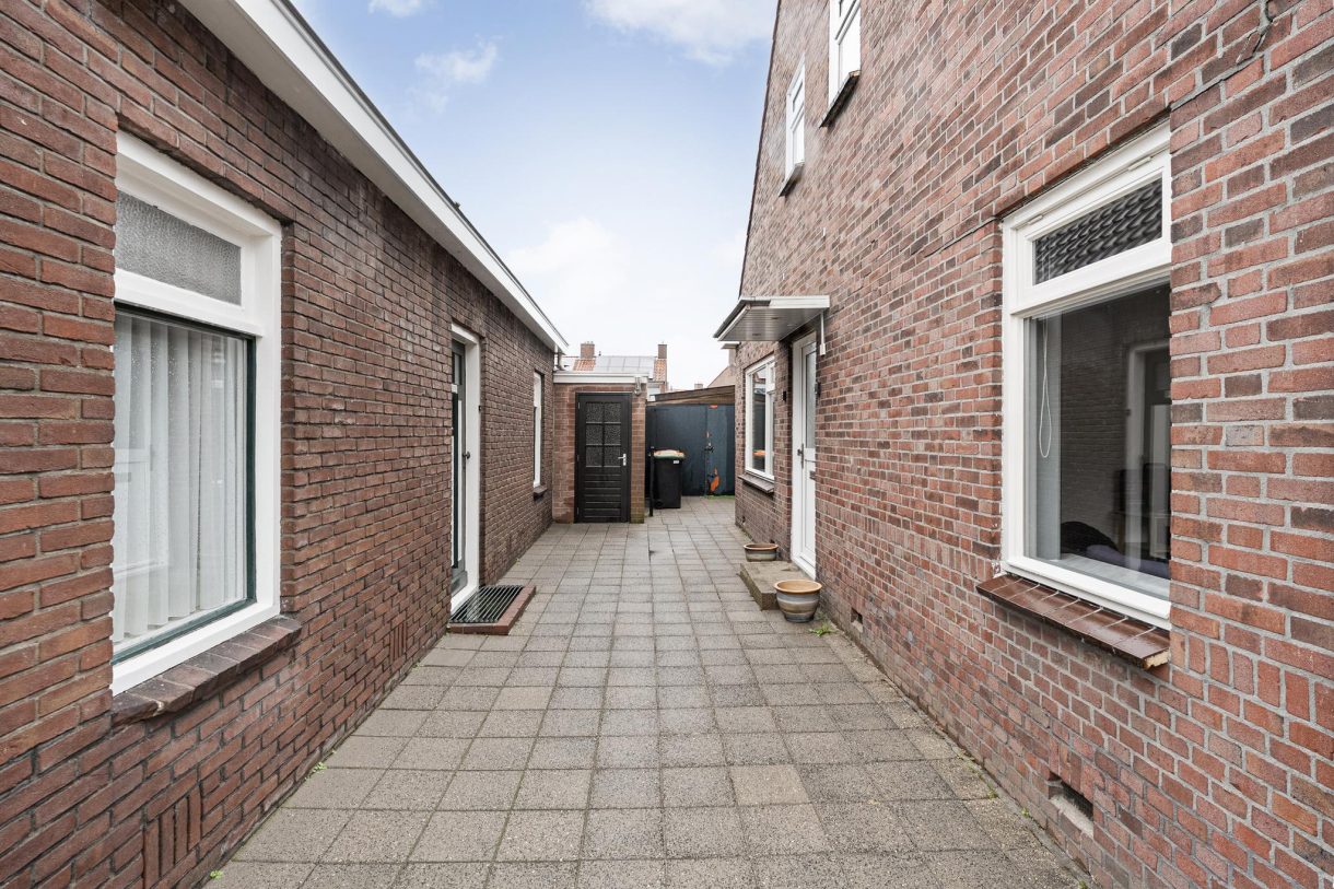 Te koop: Foto Woonhuis aan de Albert Rozemanstraat 42 in Hoogeveen