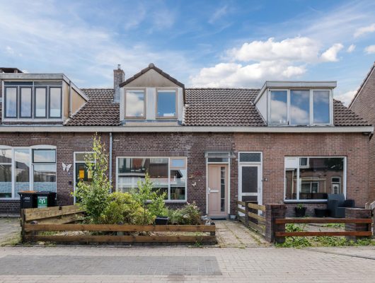 Hoofdfoto van Hoogeveen Oranjestraat 60