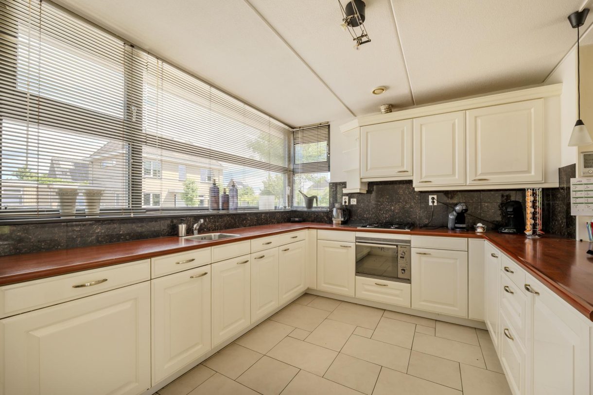 Te koop: Foto Woonhuis aan de Meerval 35 in Hoogeveen