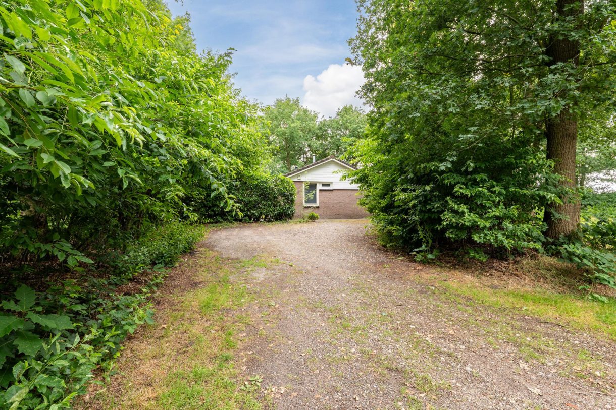 Te koop: Foto Woonhuis aan de Oshaarseweg 24-31 in Echten