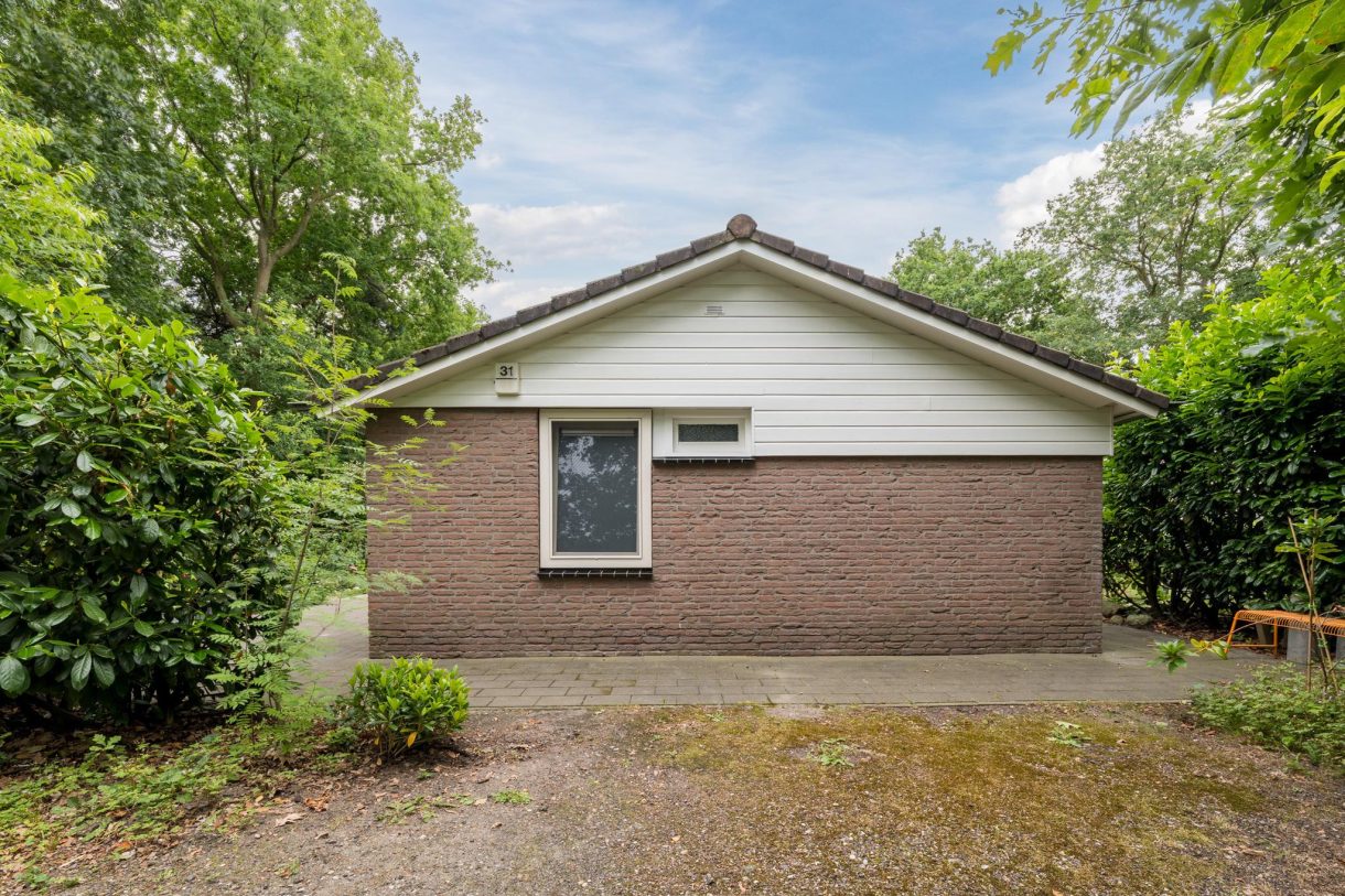 Te koop: Foto Woonhuis aan de Oshaarseweg 24-31 in Echten