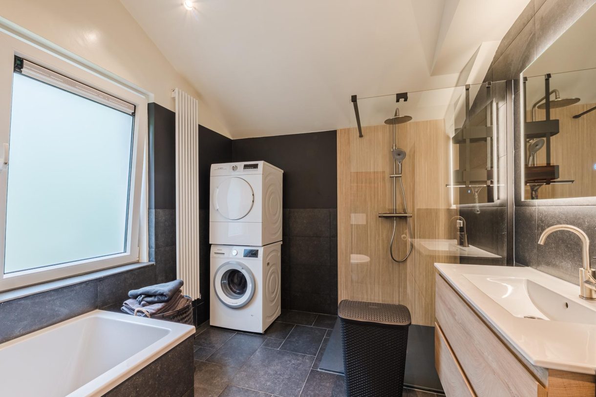 Te koop: Foto Woonhuis aan de Oshaarseweg 24-31 in Echten