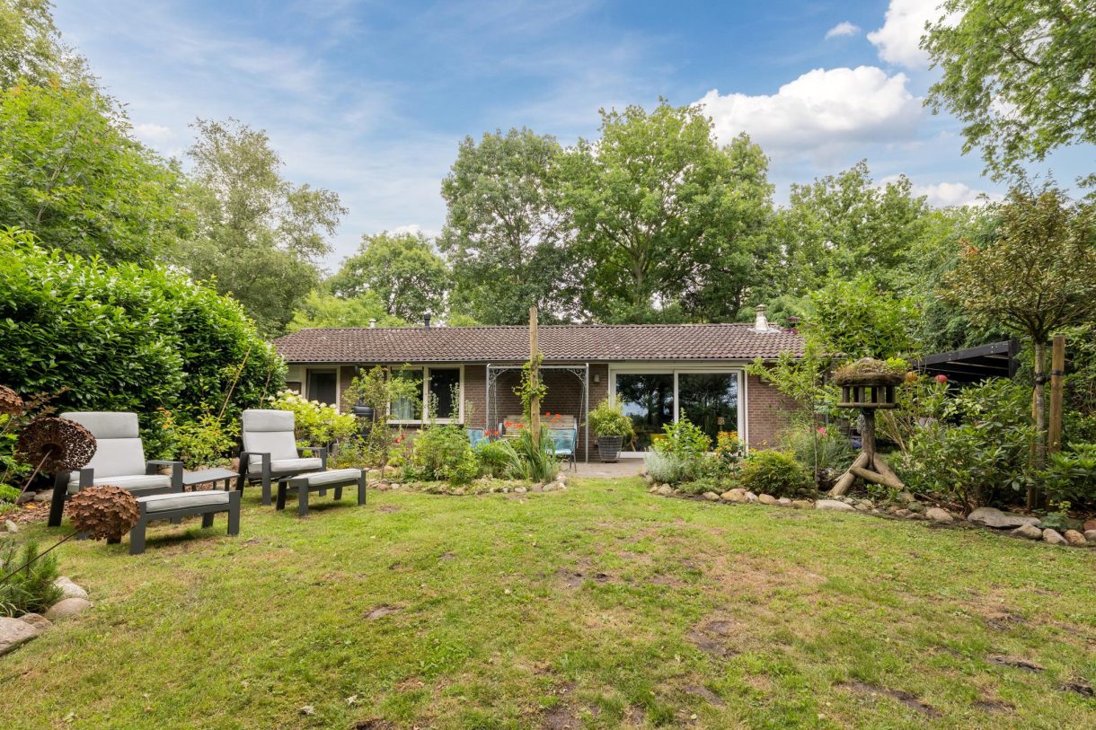 Te koop: Foto Woonhuis aan de Oshaarseweg 24-31 in Echten