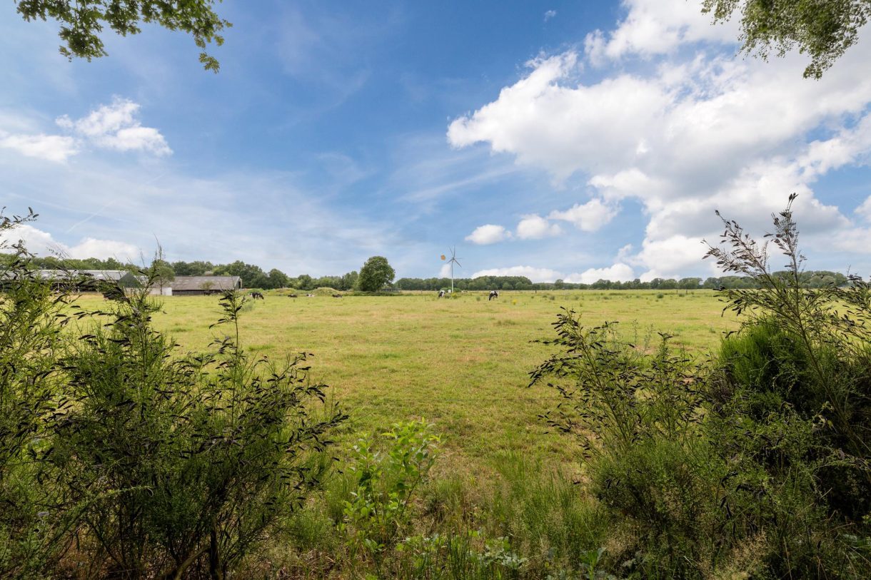 Te koop: Foto Woonhuis aan de Oshaarseweg 24-31 in Echten