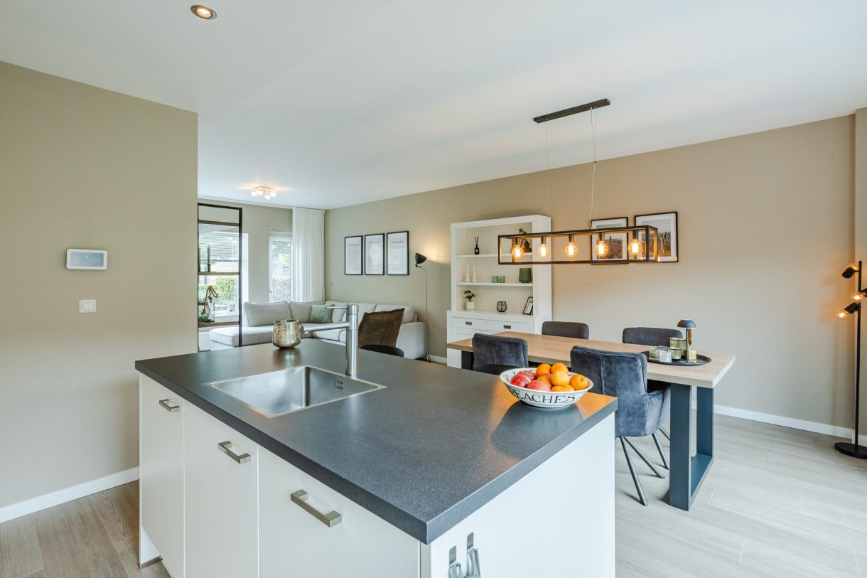 Te koop: Foto Woonhuis aan de Schweitzerstraat 38 in Hoogeveen