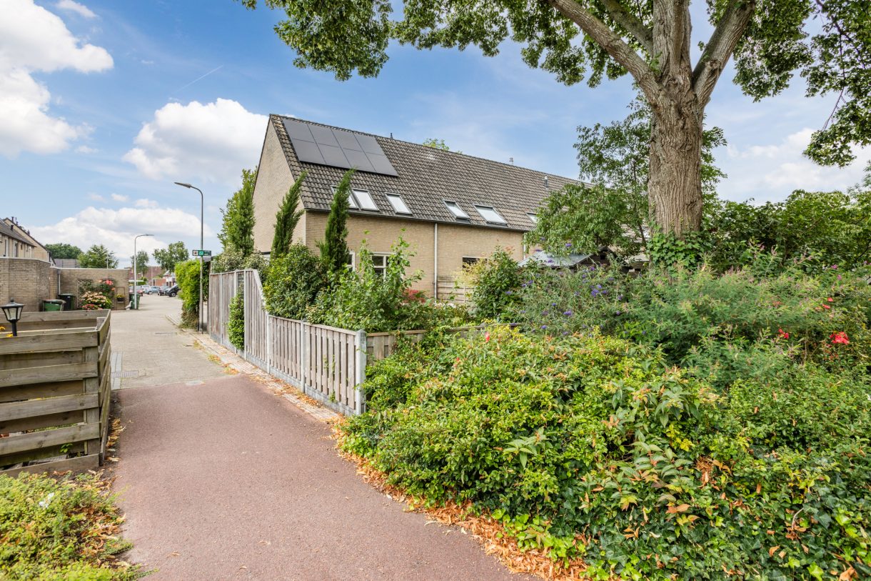 Te koop: Foto Woonhuis aan de De Punter 25 in Hoogeveen