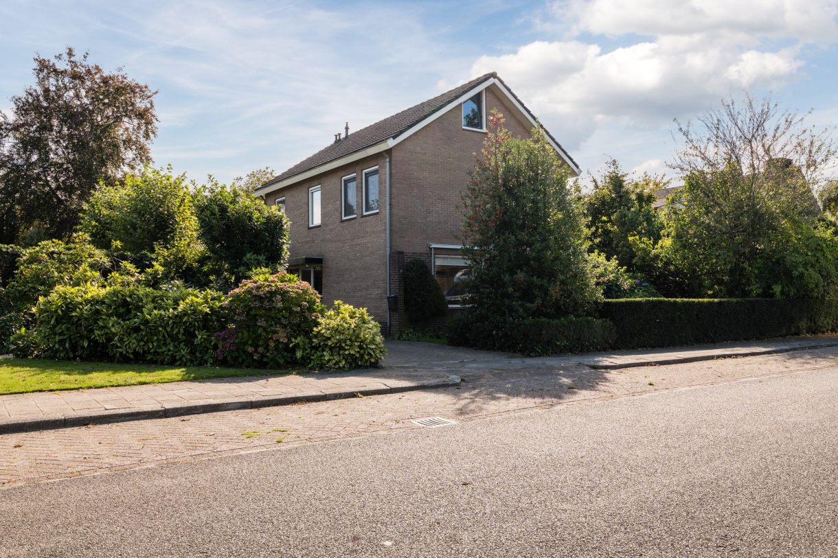 Te koop: Foto Woonhuis aan de Eisenhowerstraat 29 in Hoogeveen