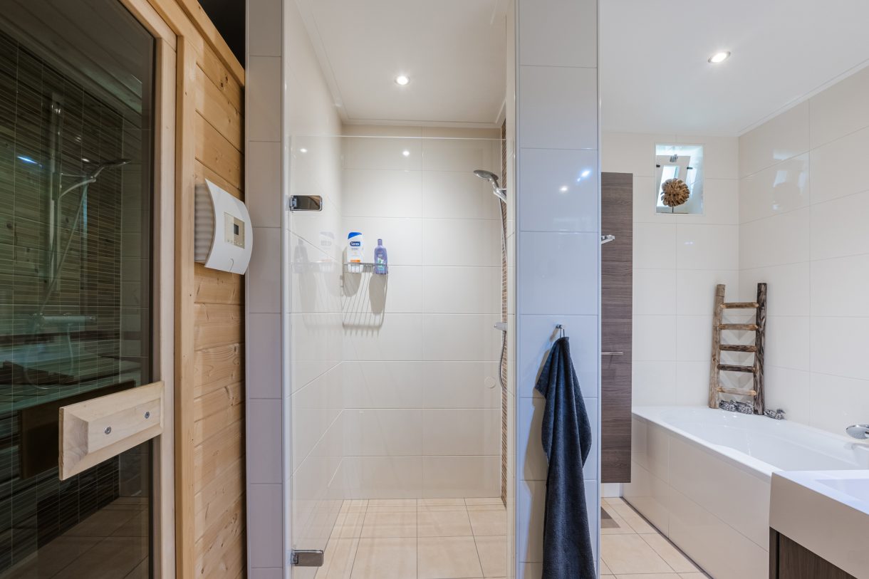 Te koop: Foto Woonhuis aan de Oshaarseweg 24-154 in Echten